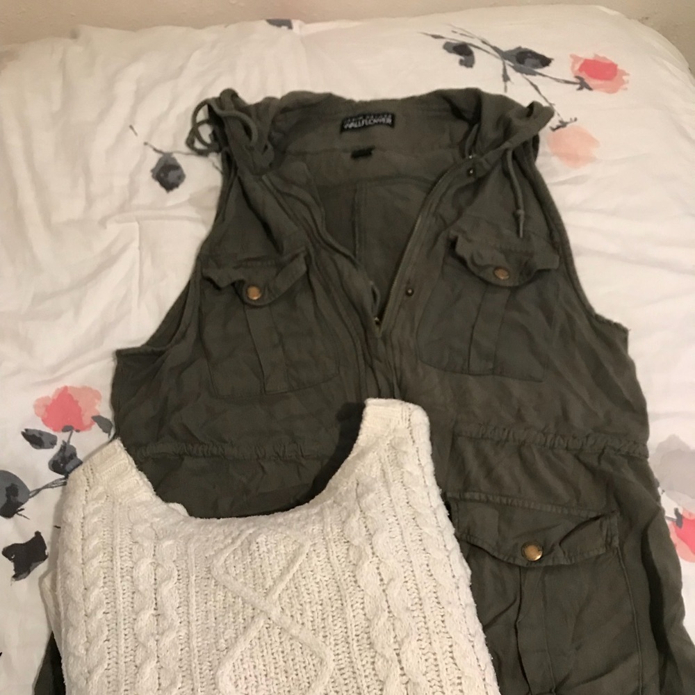 Olive Green Flowy Utilitly Vest